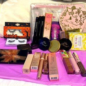 Mega Make-up bundle. All new products